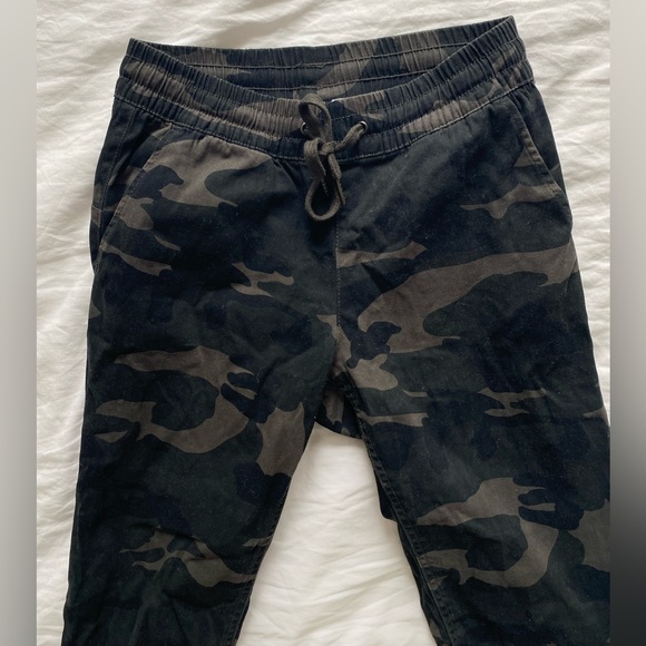 Dark camo pants - size X-small - Picture 2 of 2